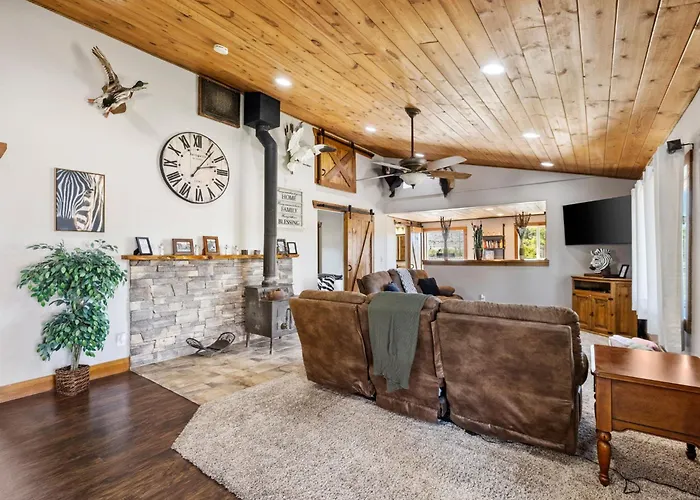Zebra Ranch 16-guest Compound Mtn Vuspapkl Bal Holiday home *
